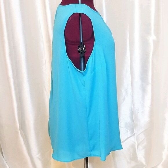 Avenue Assymetrical Blouse (size 22/24) - Picture 3 of 6